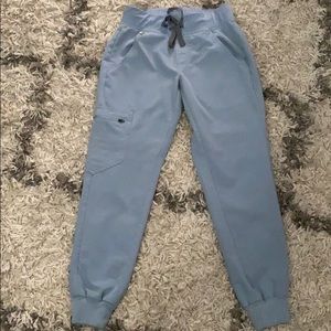 Figs Zamora joggers in dusty blue